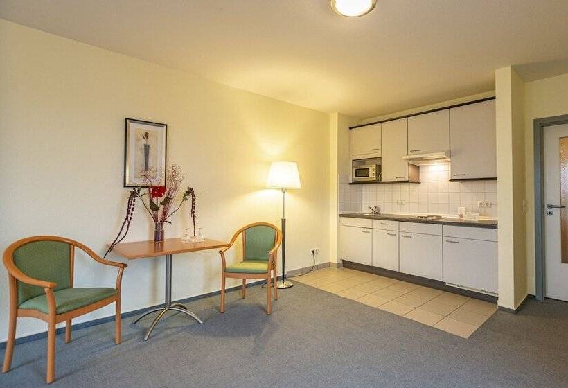 酒店 Rostock West Im  Kritzmow Park