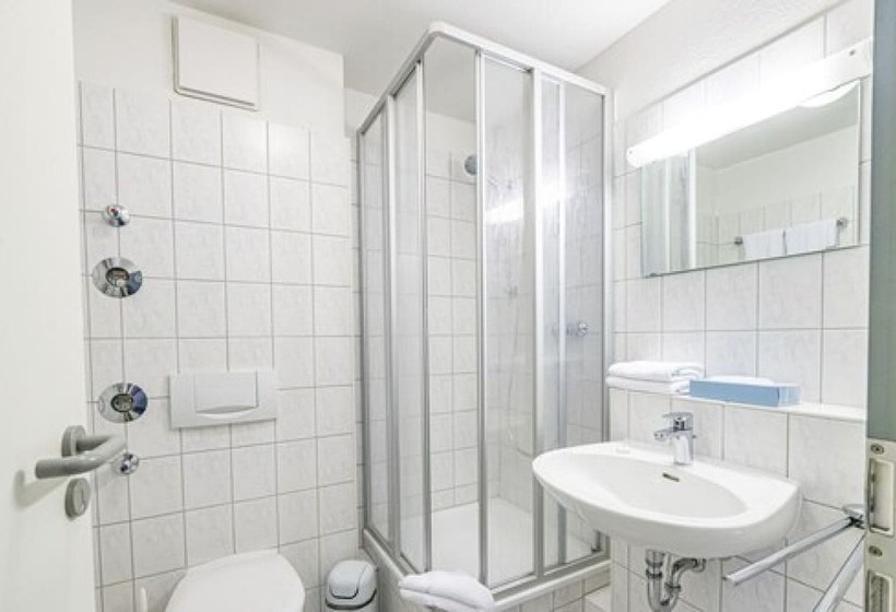 酒店 Rostock West Im  Kritzmow Park