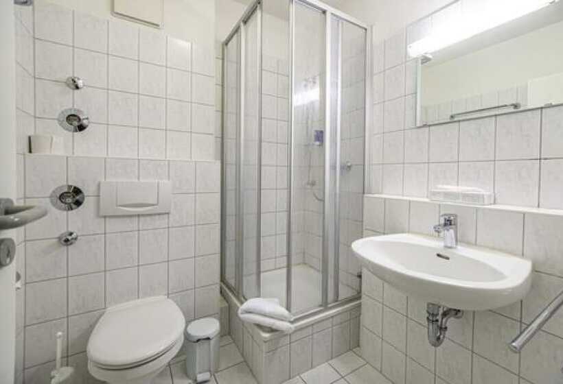 酒店 Rostock West Im  Kritzmow Park