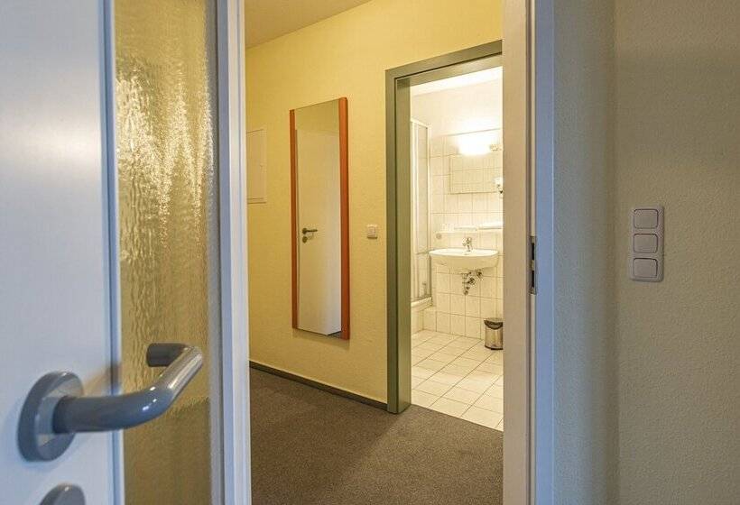 酒店 Rostock West Im  Kritzmow Park