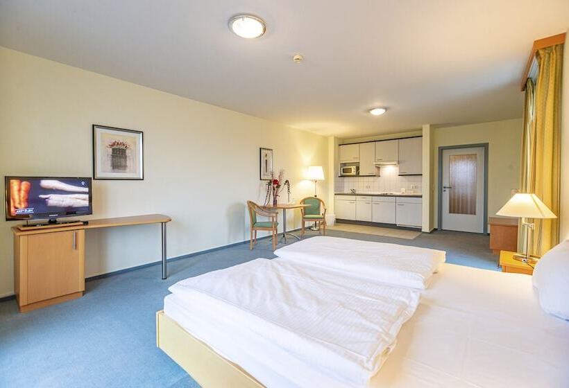 酒店 Rostock West Im  Kritzmow Park