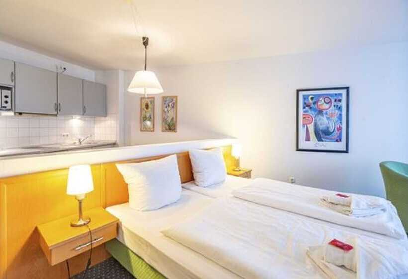 酒店 Rostock West Im  Kritzmow Park