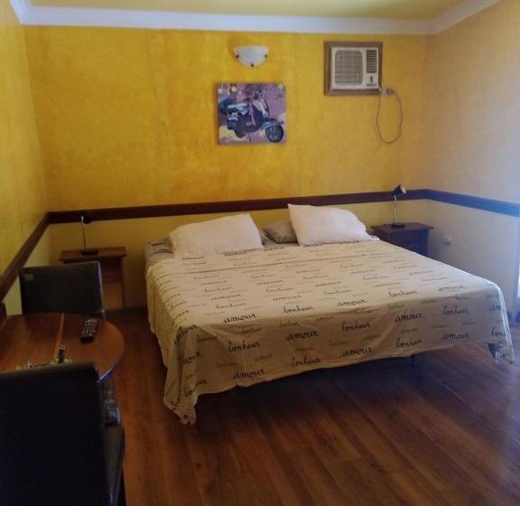 هتل The Lighthouse At Casa Max