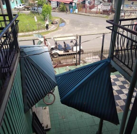 هتل The Lighthouse At Casa Max