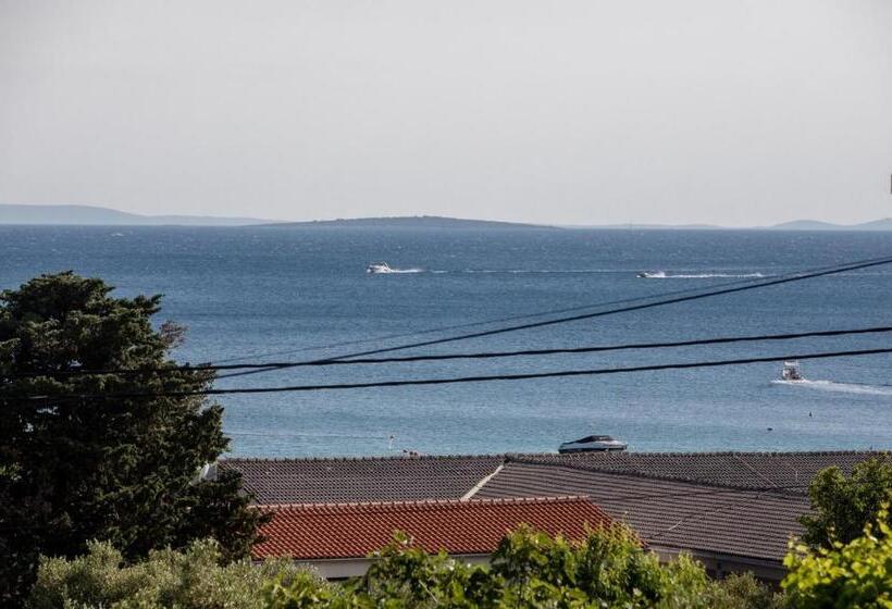 Pension (Hôtel basse catégorie) Apartments Ljubica Banjol