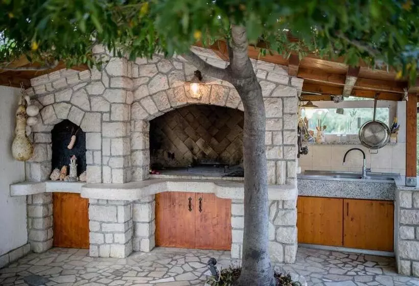 ペンション Apartments Ljubica Banjol