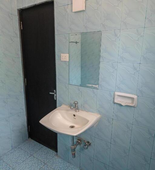 پانسیون Henmil Anjuna