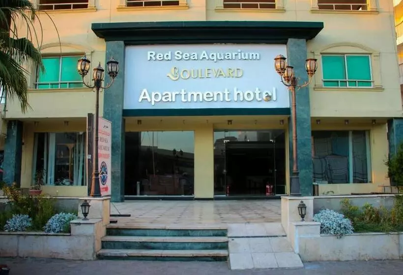 Boulevard Apartment