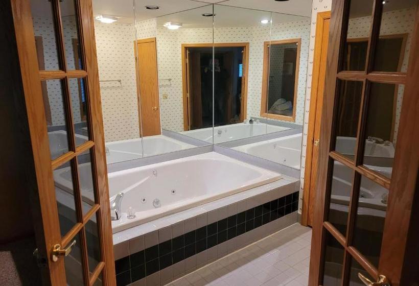 Condos At 530 E. Hiawatha