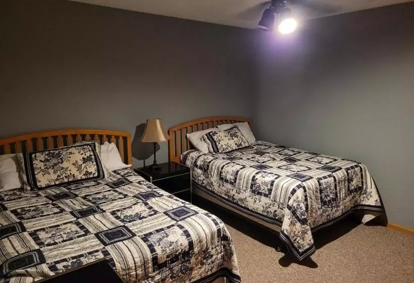 Condos At 530 E. Hiawatha