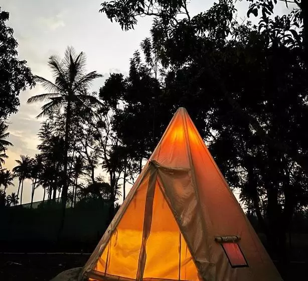 ホテル Commune18 Spa Resorts