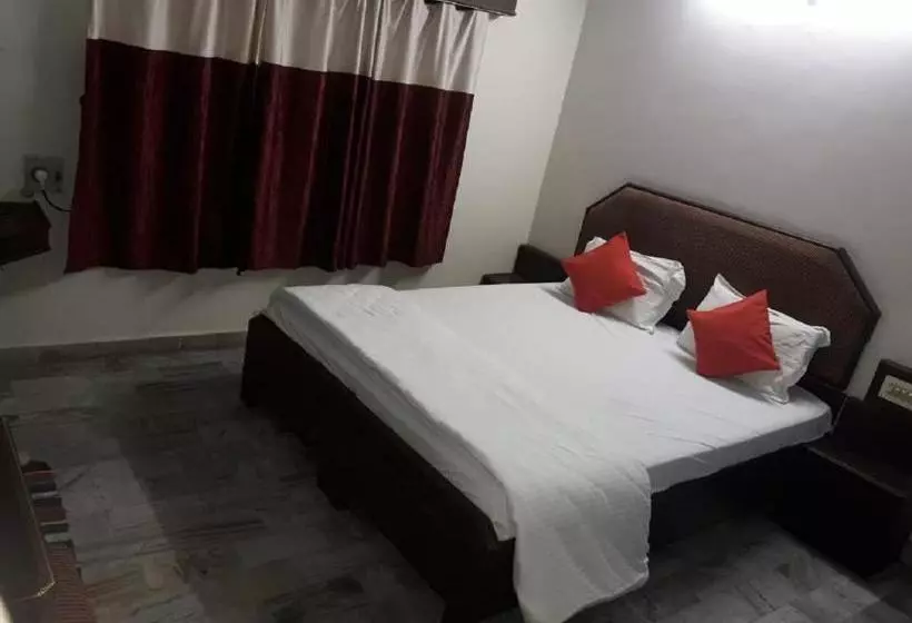Hotelli Durai( 20 Kms Away From Pondicherry)