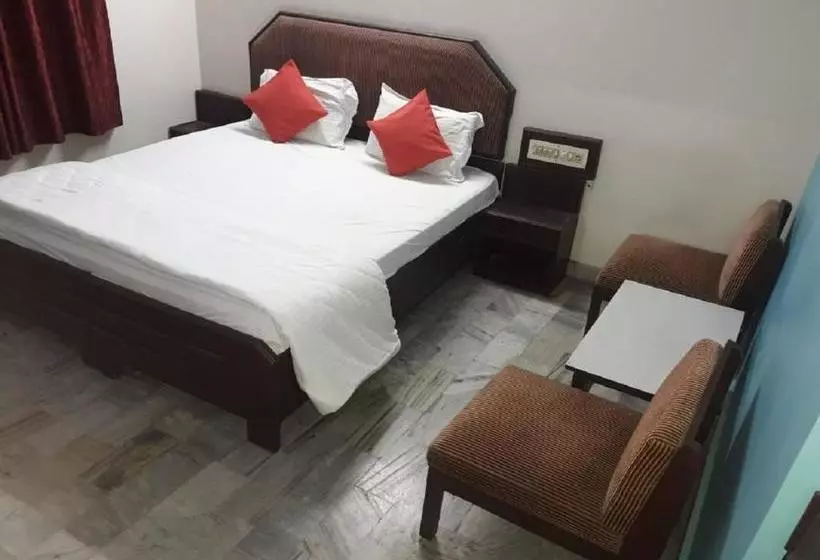 Hotelli Durai( 20 Kms Away From Pondicherry)
