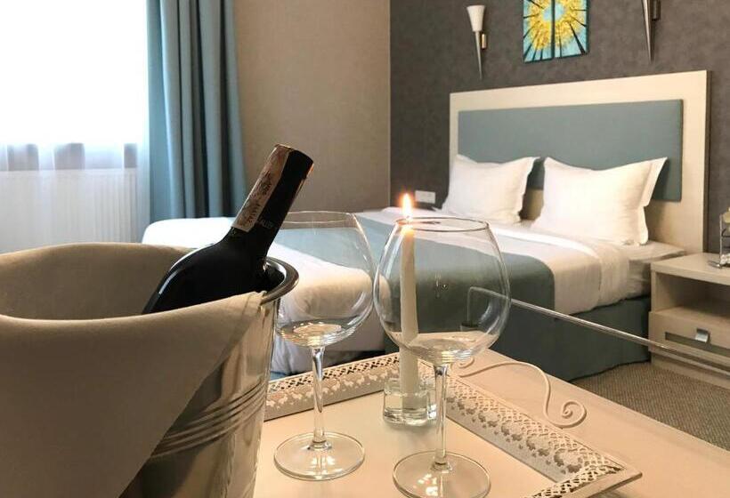 فندق Apartment Eney