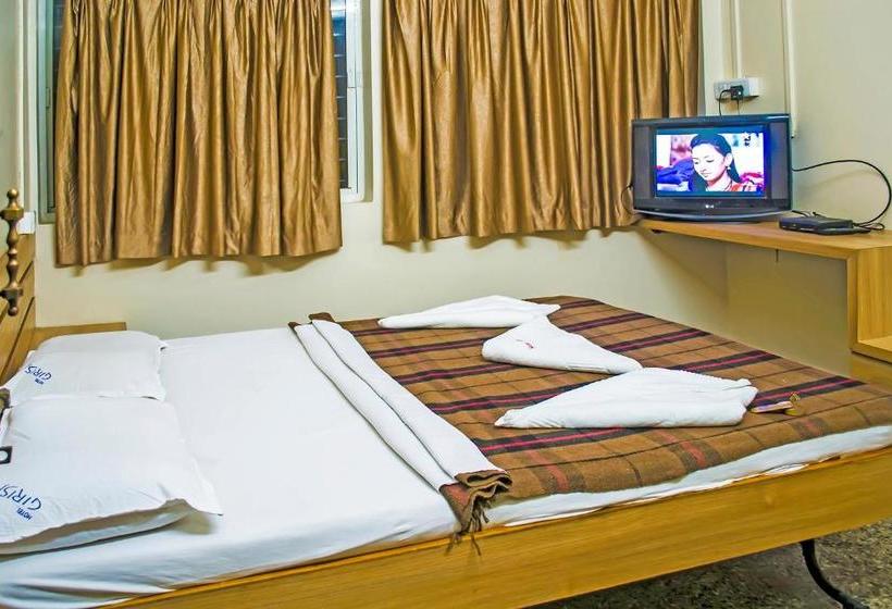 Hotel Girish Kolhapur