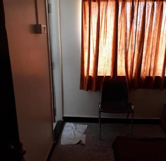 Hotel Girish Kolhapur