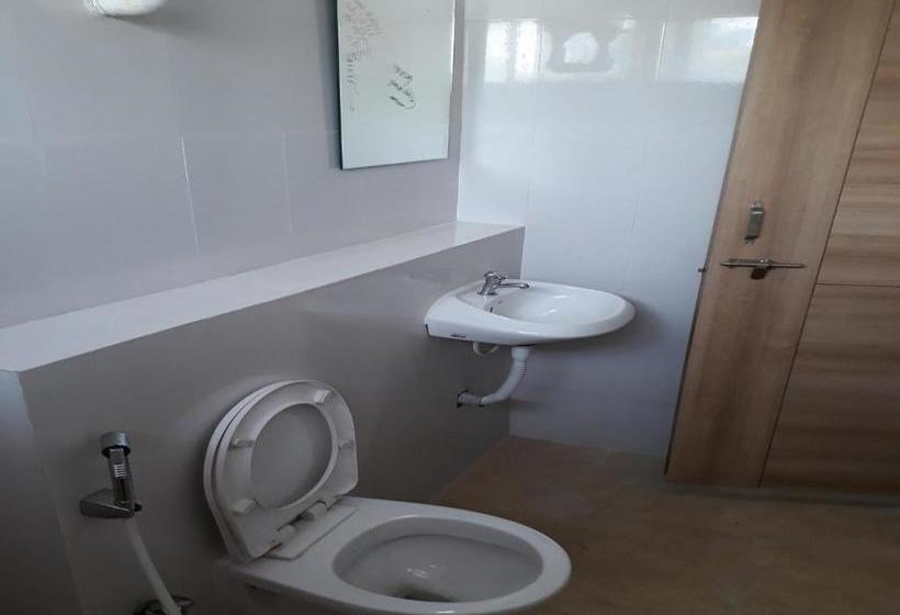 Hotel Girish Kolhapur