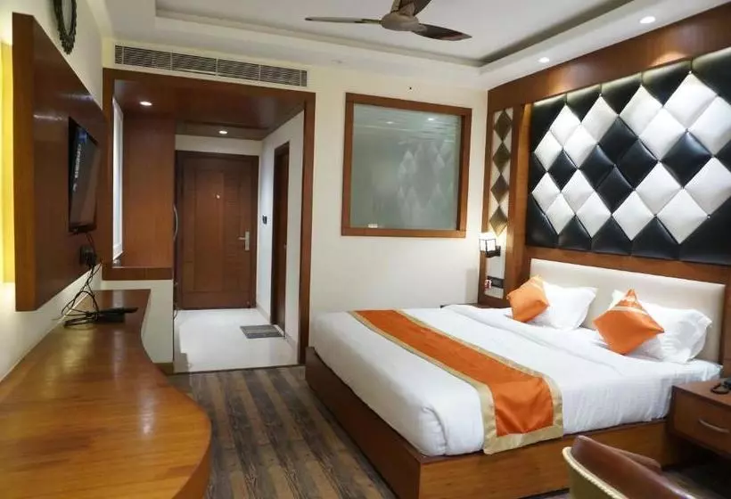 Hotelli Grand Palace