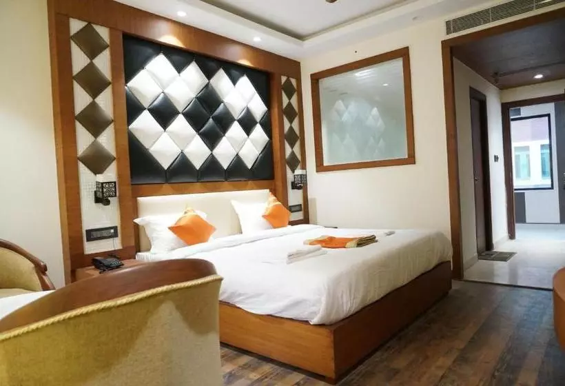 Hotelli Grand Palace