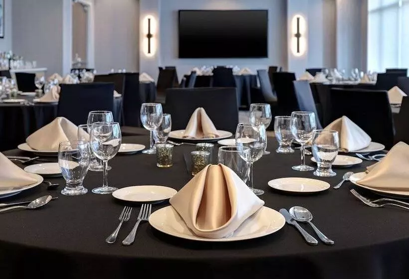ホテル Hyatt Place Ottawa West