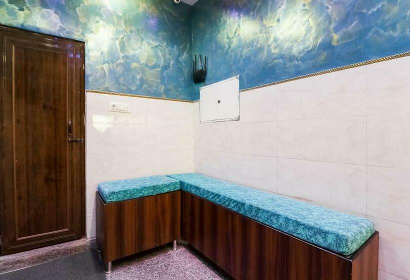 Hotel Oyo 76384 Tarun Palace