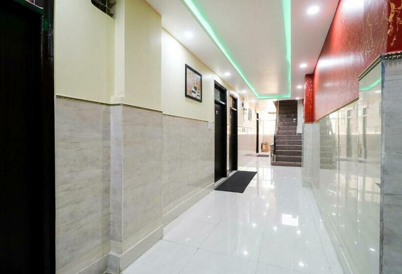 Hotel Oyo 76384 Tarun Palace