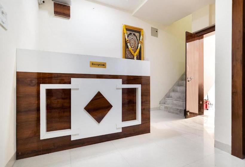 فندق Oyo 77240  Ru And Banquet Hall