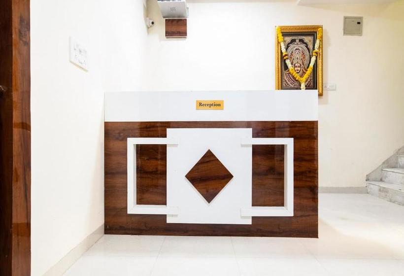 فندق Oyo 77240  Ru And Banquet Hall