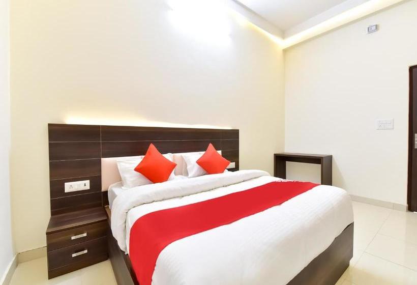 فندق Oyo 77240  Ru And Banquet Hall