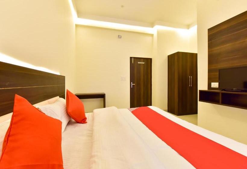 فندق Oyo 77240  Ru And Banquet Hall