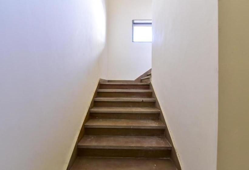 فندق Oyo 77240  Ru And Banquet Hall