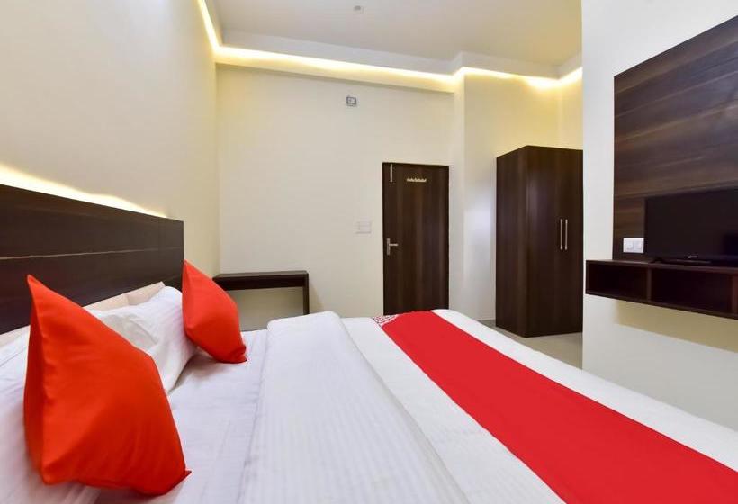 فندق Oyo 77240  Ru And Banquet Hall