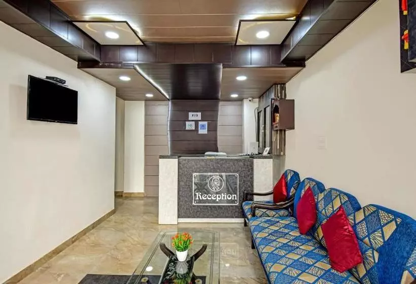 Hotelli Oyo 77619 Grace Inn