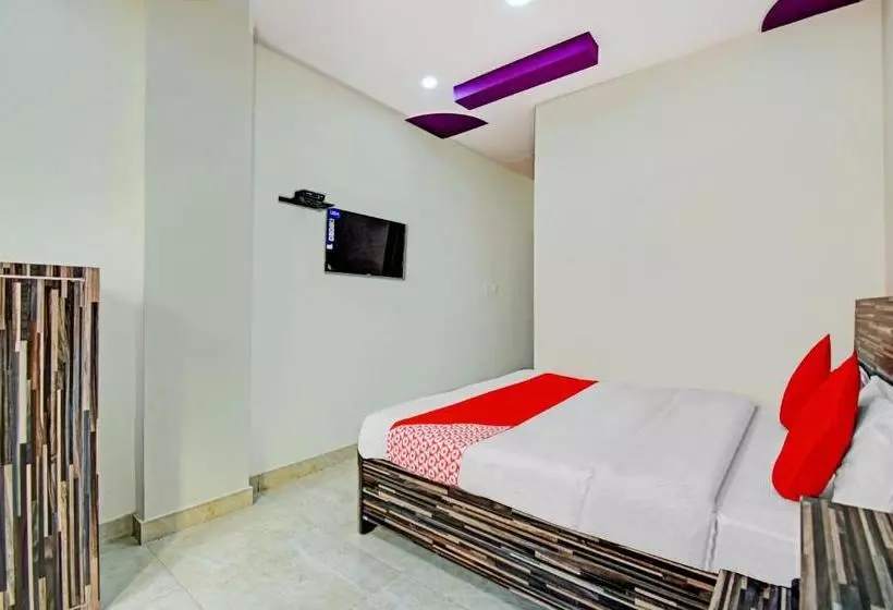 Hotelli Oyo 77619 Grace Inn