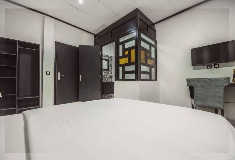 هتل Villa Des Roses