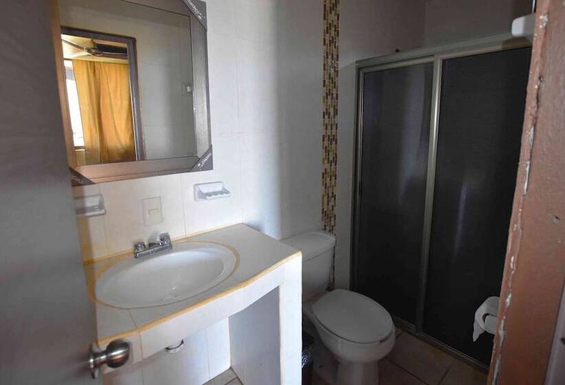 فندق Villa Flores