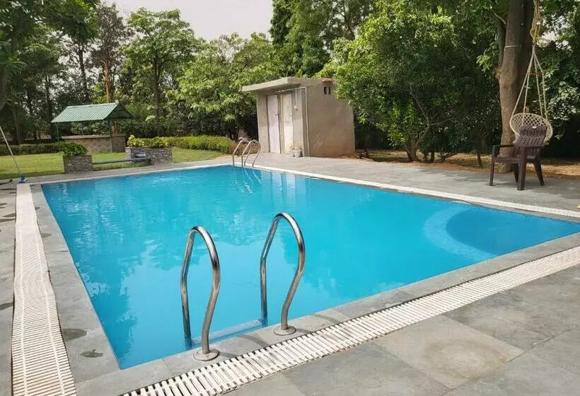 ペンション Akiya Farm Glory Of Nature With Private Pool