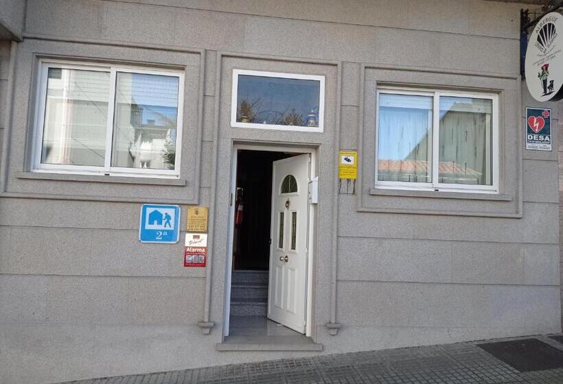 Albergue De Peregrinos Ultreia Et Suseia