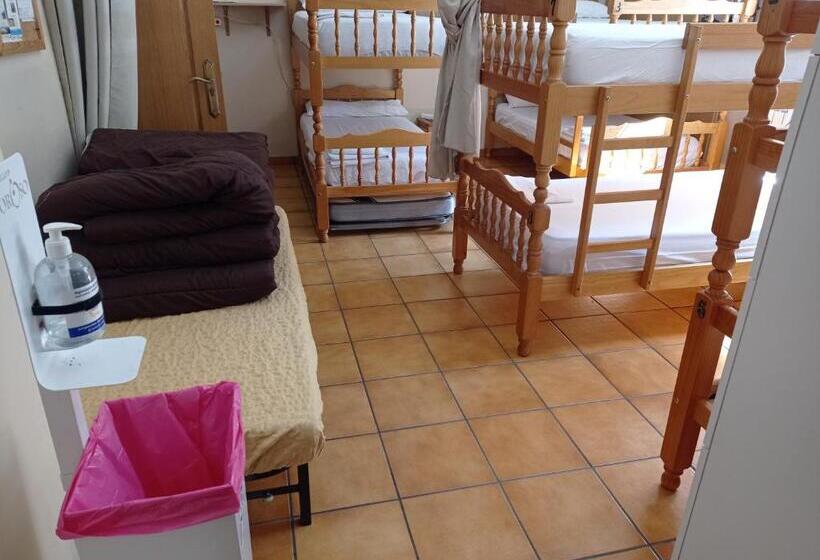 Albergue De Peregrinos Ultreia Et Suseia