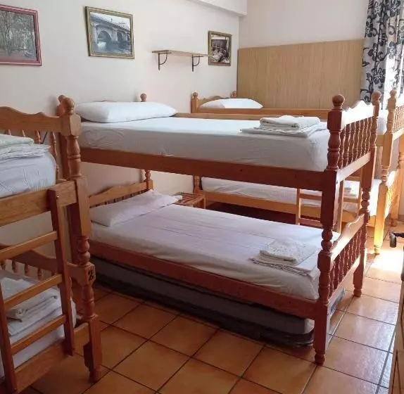 Albergue De Peregrinos Ultreia Et Suseia