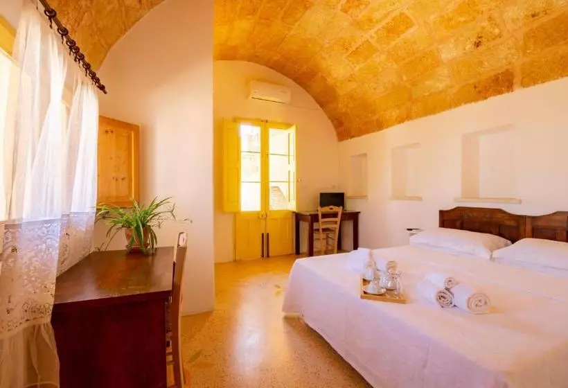 ベッドアンドブレックファースト Bed&breakfast Palazzo Blandolino