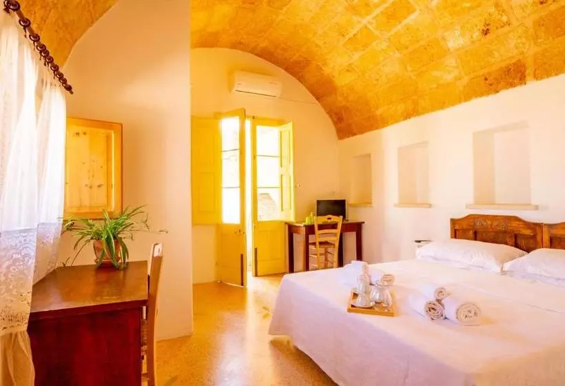 ベッドアンドブレックファースト Bed&breakfast Palazzo Blandolino