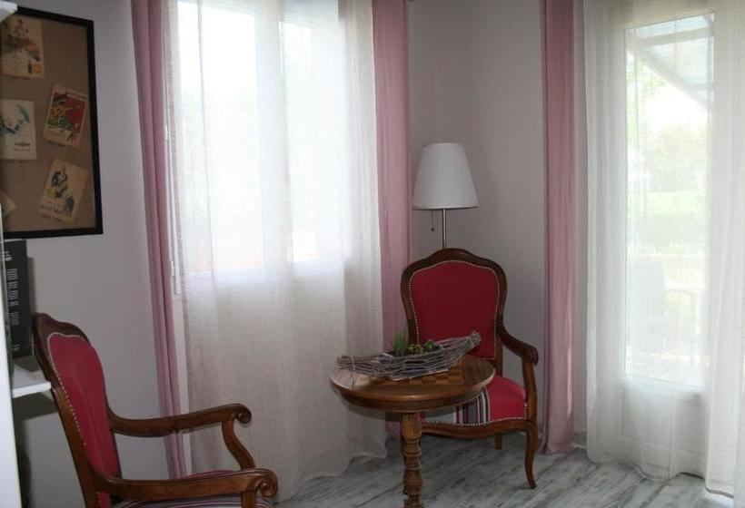 민박 Chambres D Hôtes Le Puid De Gauthier