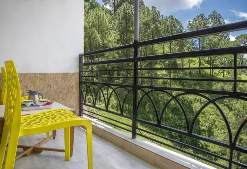 تختخواب و صبحانه Whispering Winds Villa