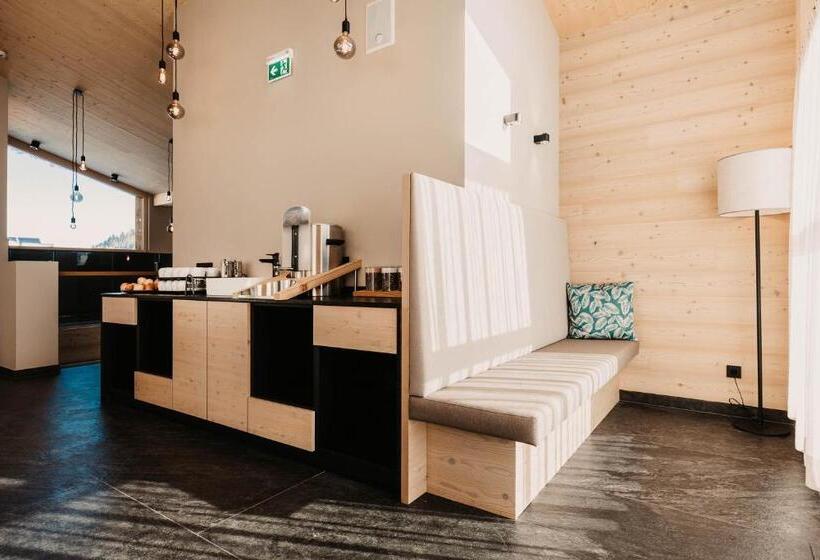 Hofgut Apartment & Lifestyle Resort Wagrain