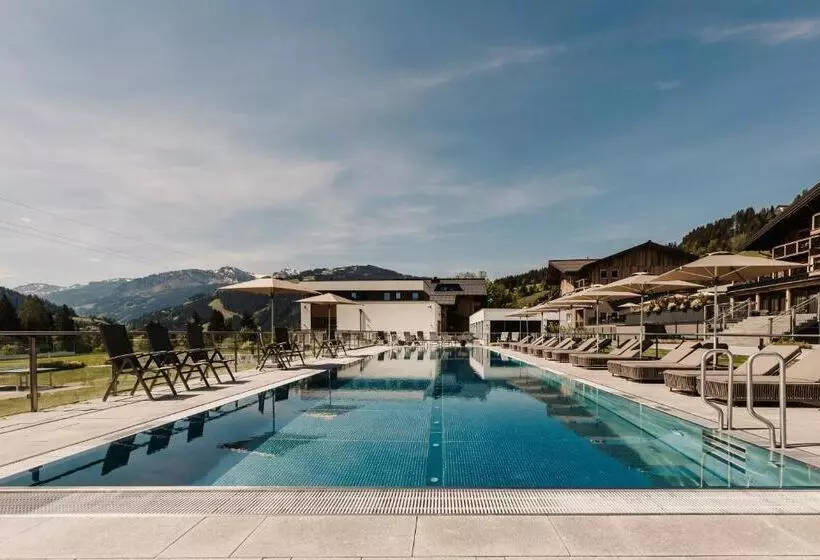 Hofgut Apartment & Lifestyle Resort Wagrain