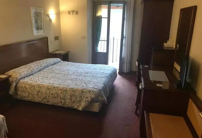 Hotelli B&b Franceschi