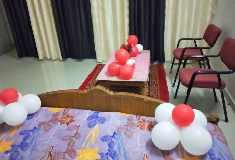 בית מלון כפרי City Palace