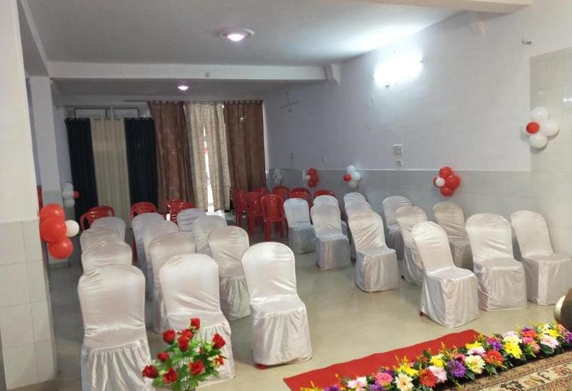 בית מלון כפרי City Palace