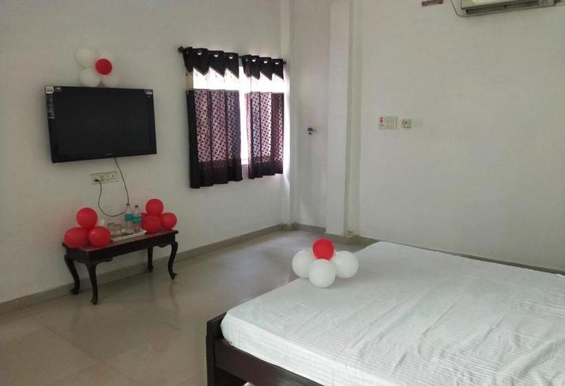 בית מלון כפרי City Palace